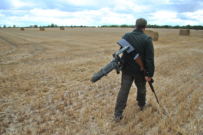 Idleback Shooting Chair Review With Hunt Clips